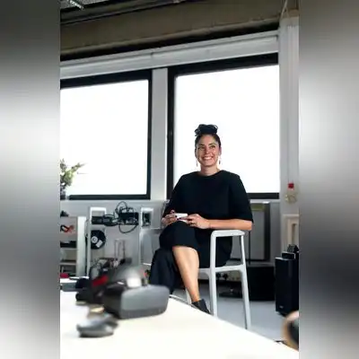 成梦荔